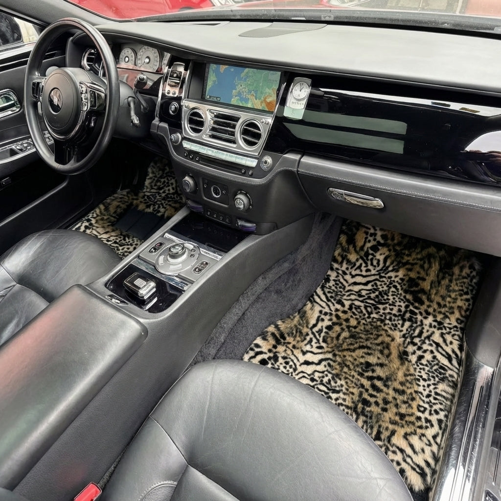 Tapis de voiture en fourrure de léopard pour Rolls-Royce Ghost Série II (2021-2024)