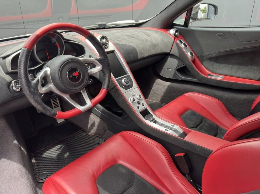 Fußmatten für McLaren 720S schwarz maßgeschneiderte Teppiche mit Carbon