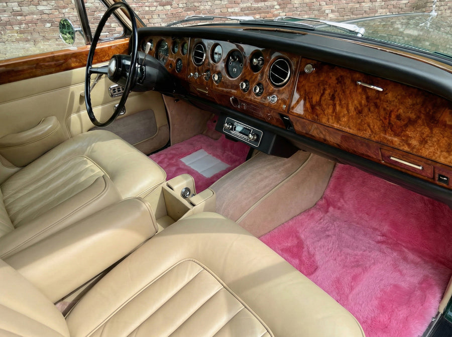 Tapis de voiture en peau de mouton rose pour Rolls Royce Shadow 1965-1977 Design Er56