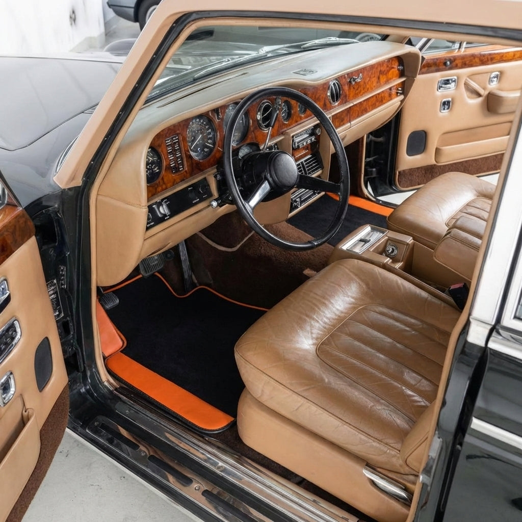 Tappetini personalizzati per Rolls Royce Wraith (2013–2023) in pelle arancione