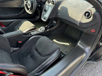 Tappetini in pelle per McLaren 600 LT (2018-2020) Nero su misura con cucitura gialla