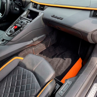Tappetini per auto personalizzabili neri per Lamborghini Aventador con pelle Nappa arancione (Arancia Leonis)