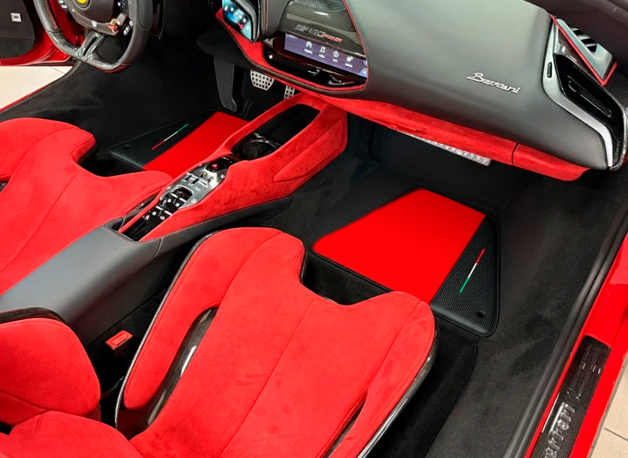 Tapis de voiture rouges pour Ferrari SF90 Stradale