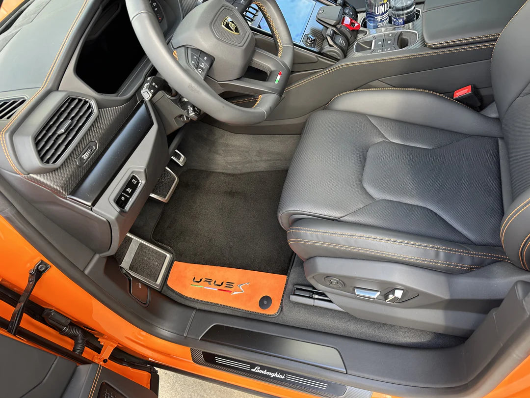 Tapetes de coche negros para Mercedes Benz A-Class W177 Sedan (2019-2023) | Edición AutoWin - AutoWin