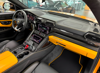 Alfombrillas de coche personalizables para Lamborghini Urus negras a medida con ribete amarillo
