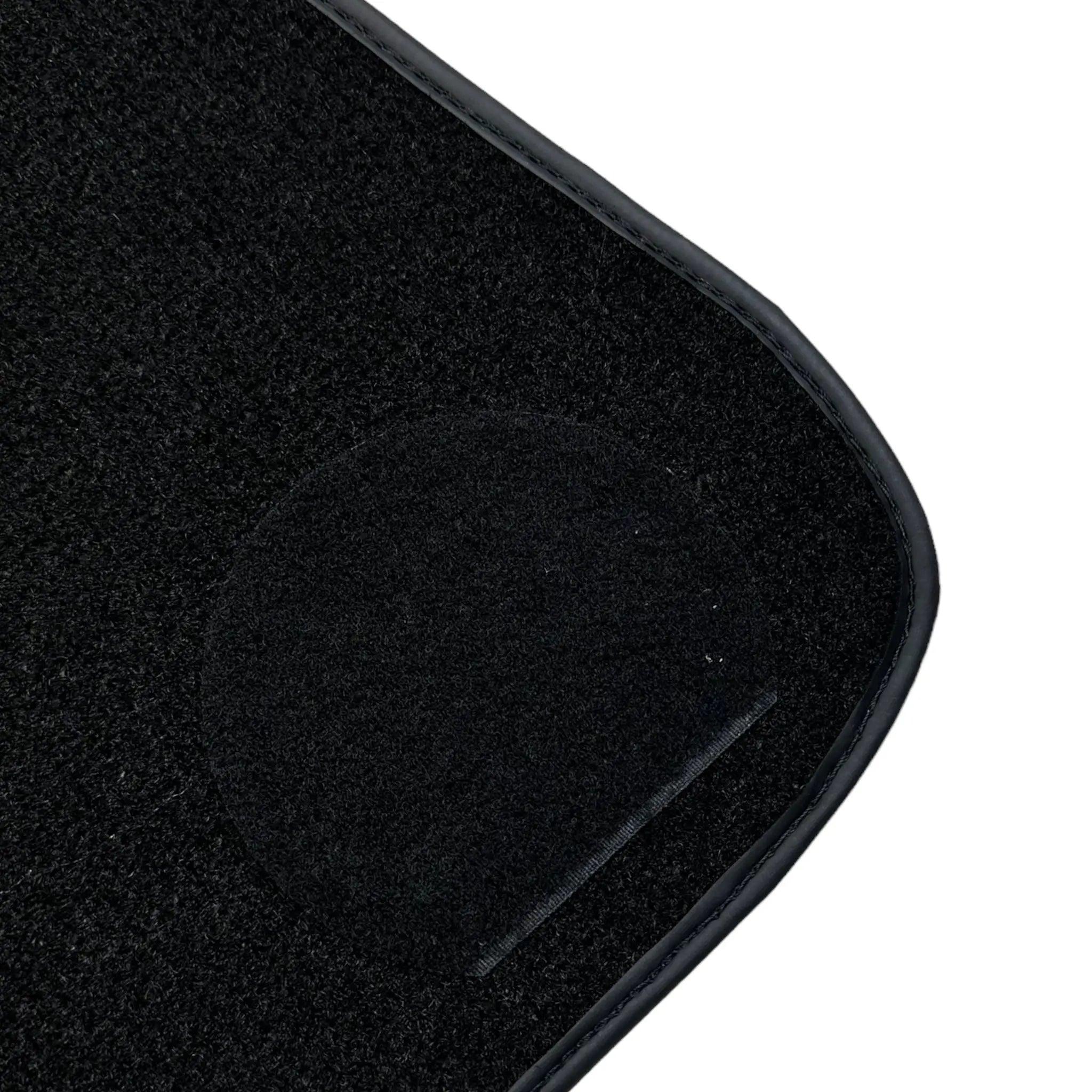 Black Floor Mats For BMW 1 Series E81 With 3 Color Stripes Tailored Set Perfect Fit - AutoWin