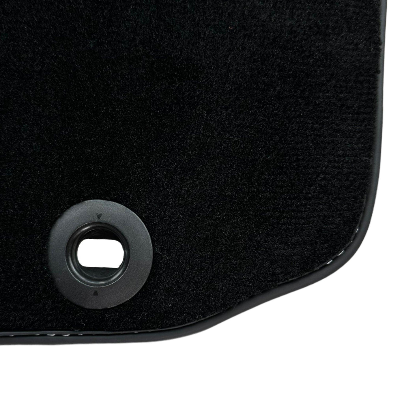 Black Floor Mats For Honda CR-V (2002-2006) - AutoWin