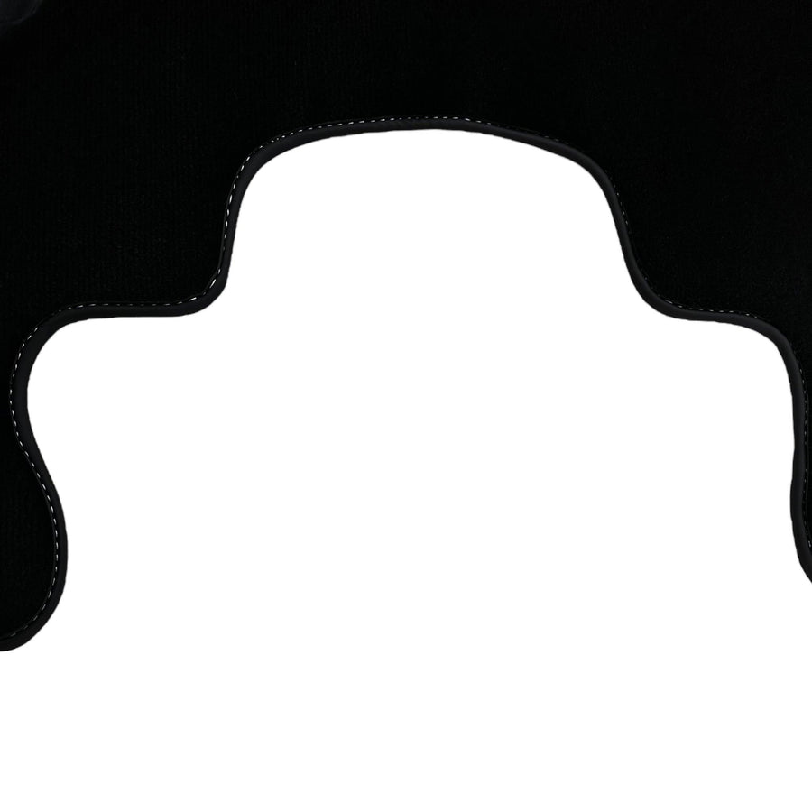 Black Floor Mats For Kia Sportage (2004-2010) - AutoWin