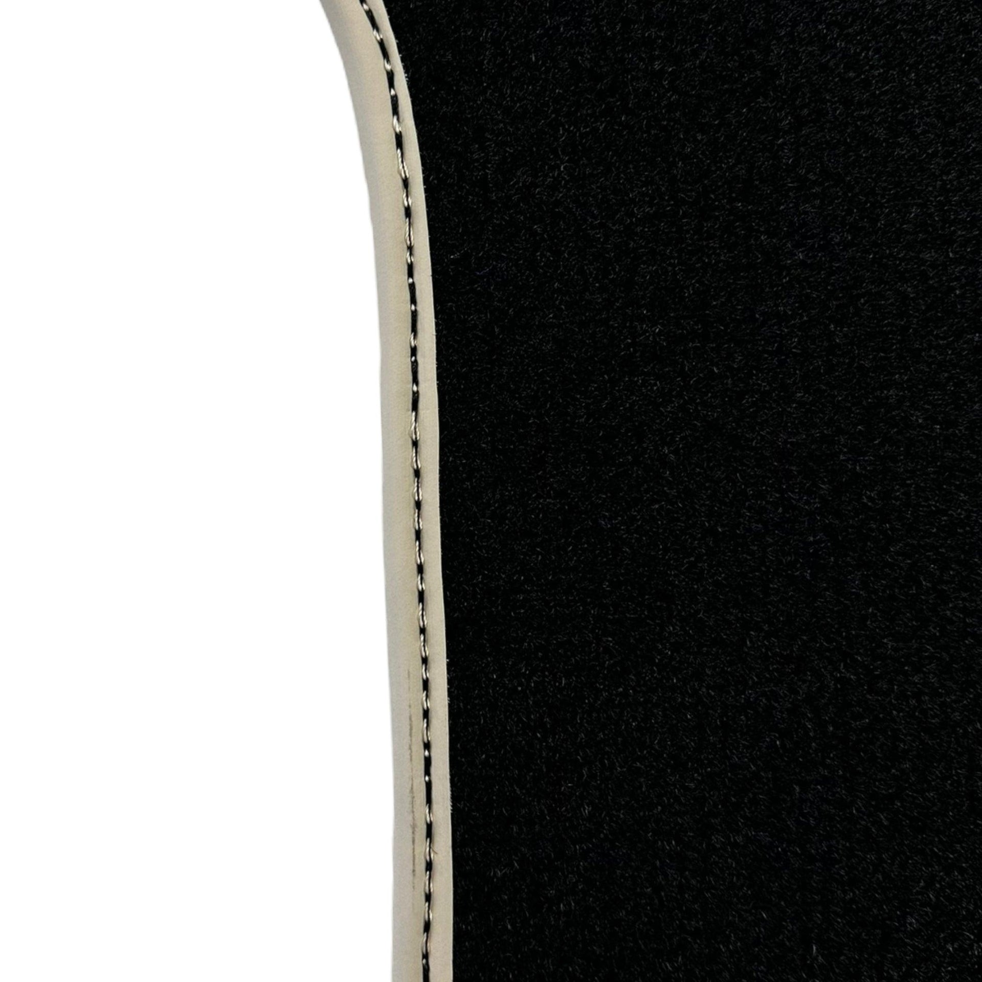 Black Floor Mats For Kia Sportage (2004-2010) ER56 Design - AutoWin