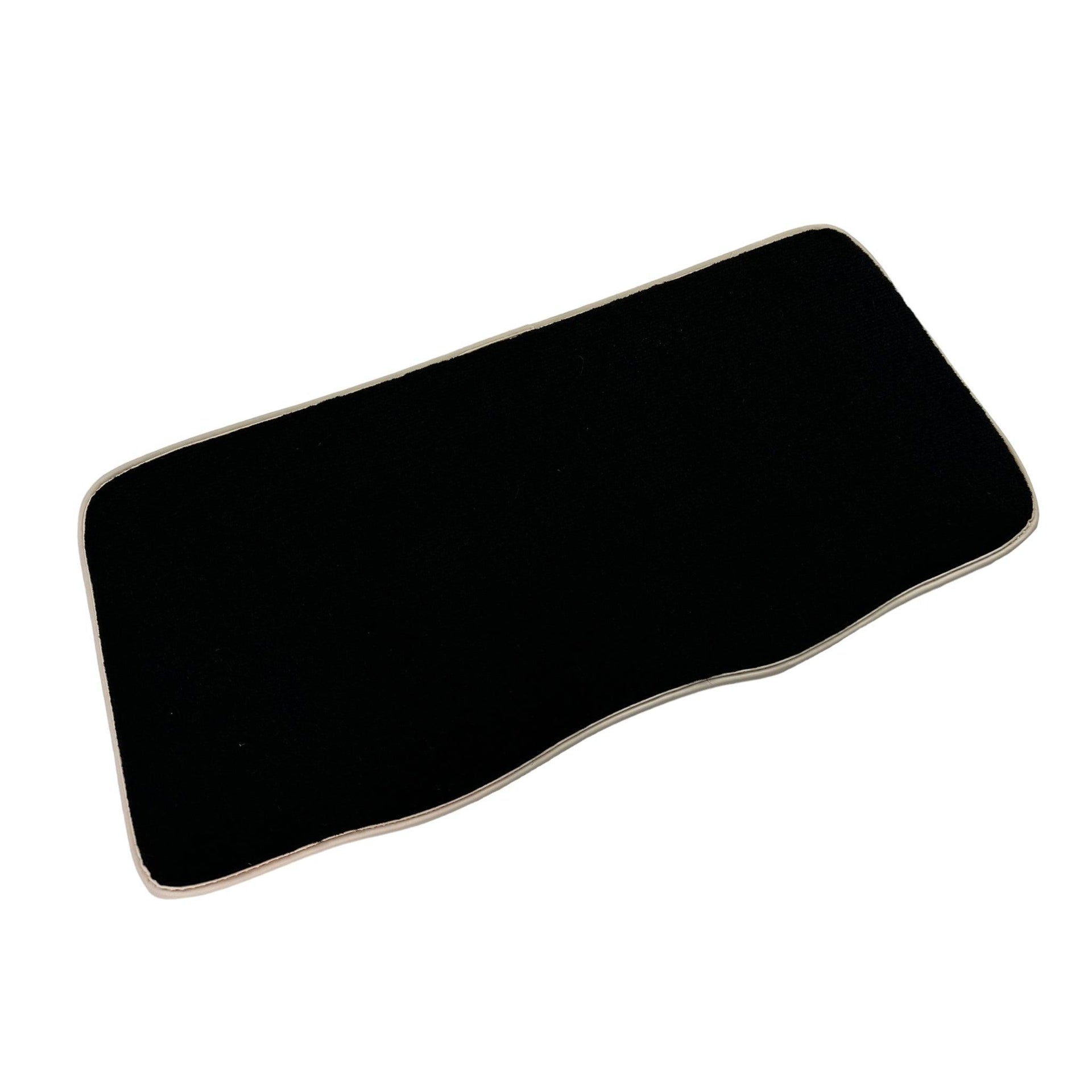 Black Floor Mats For Kia Sportage (2021) ER56 Design - AutoWin
