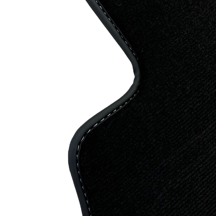 Black Floor Mats for Porsche Cayenne (2003-2010) - AutoWin