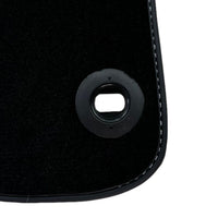 Black Floor Mats For Toyota RAV-4 (2003-2005) - AutoWin