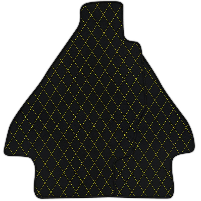 Tapis de sol en cuir sur mesure avec motif diamant