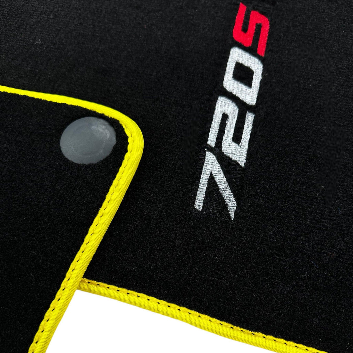 Floor Mats For McLaren 720S Black Tailored With Yellow Trim - AutoWin