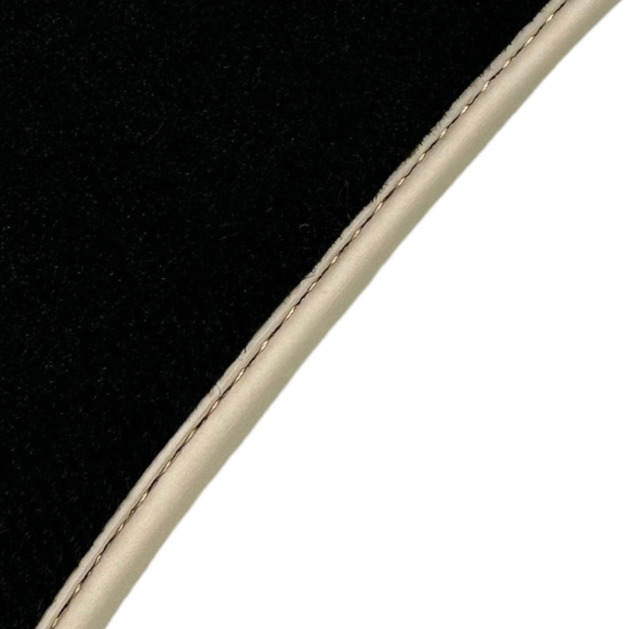 Black Floor Mats For Mercedes Benz C-Class W203 (2000-2007) - AutoWin