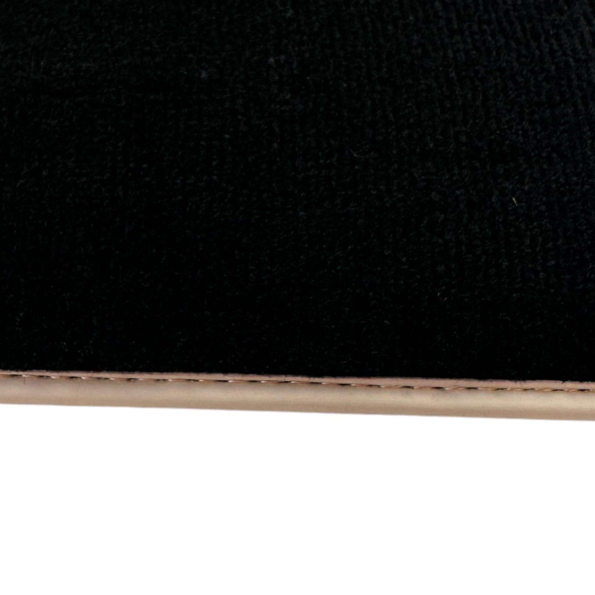 Black Floor Mats For Toyota Corolla E15 (2007-2014) - AutoWin
