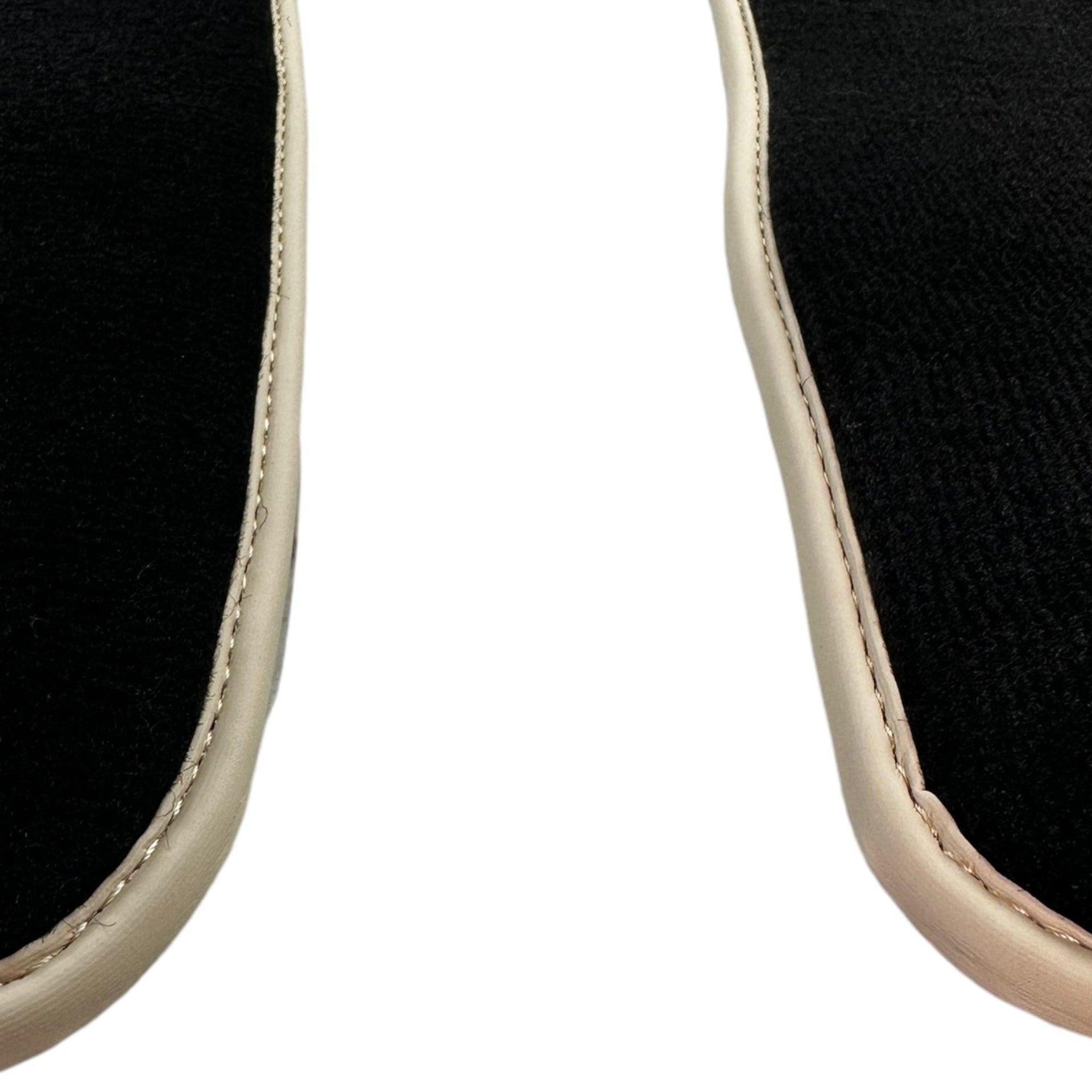 Black Floor Mats For Toyota Corolla E15 (2007-2014) - AutoWin