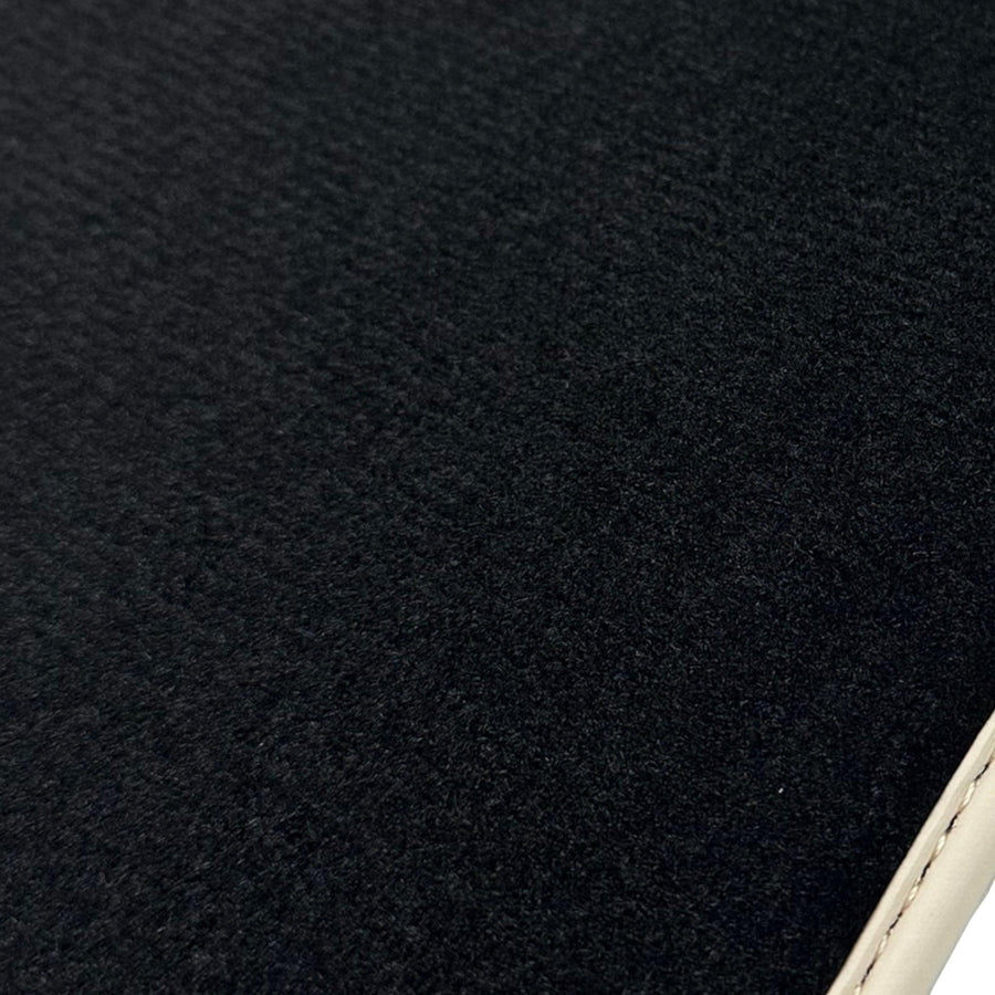Black Floor Mats For Toyota Corolla E16 (2014-2019) - AutoWin