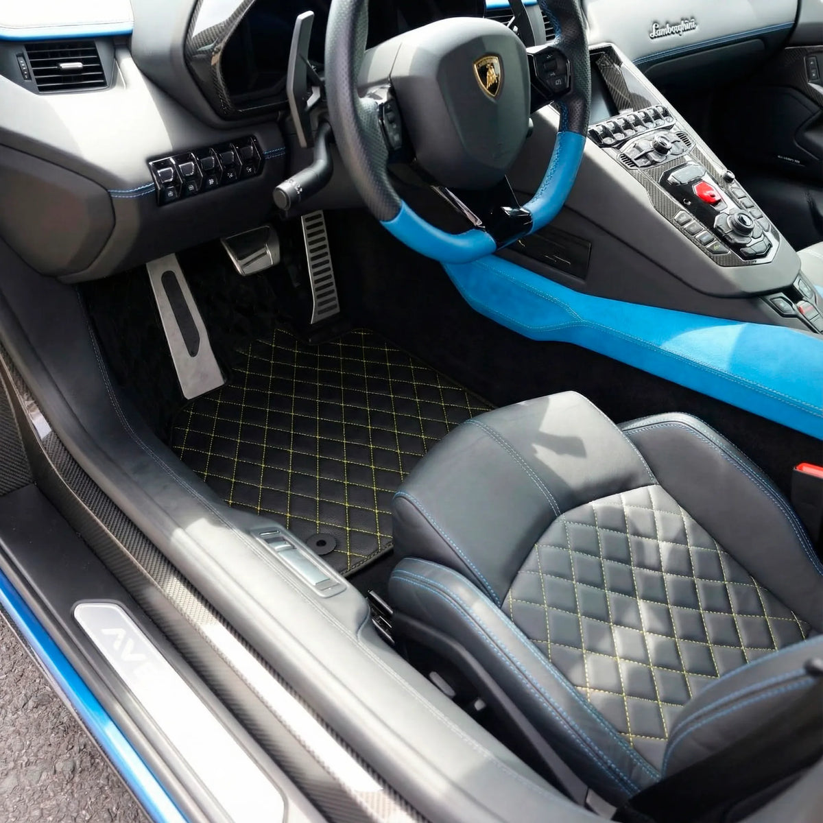 Interior look of floor mats for Lamborghini Aventador SV (2012-2022)