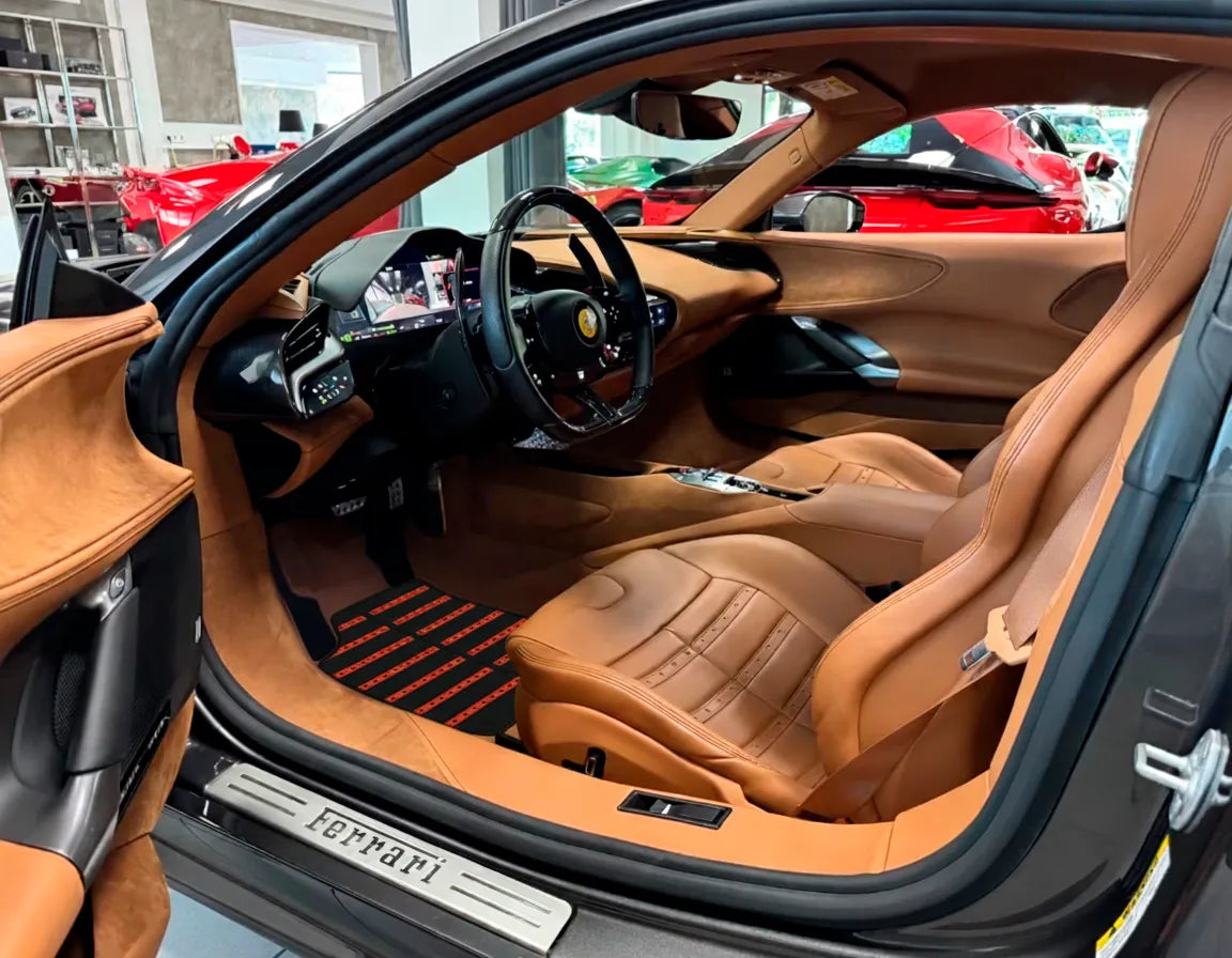 Luxury Leather Daytona Floor Mats for Ferrari Portofino (2018–2023)