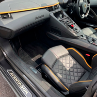 Tappetini per auto neri personalizzabili per Lamborghini Aventador SV in pelle Alcantara