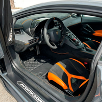 Tappetini per auto in pelle nera personalizzabili per Lamborghini Aventador | Cucitura nera