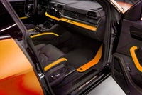 Tapetes para automóvil negros personalizables para Lamborghini Urus con cuero alcántara naranja