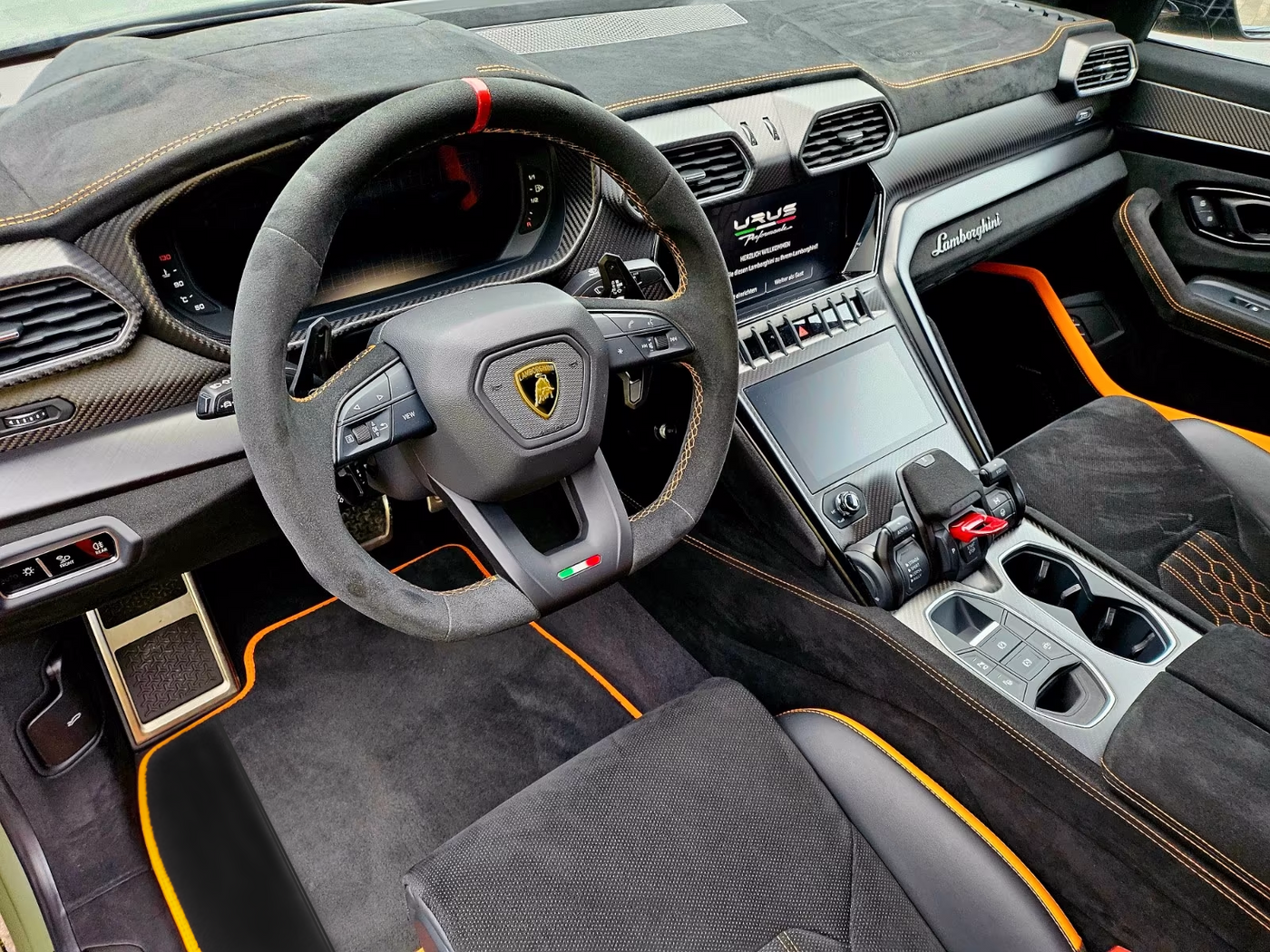 Tappetini per auto neri personalizzabili per Lamborghini Urus in pelle Alcantara