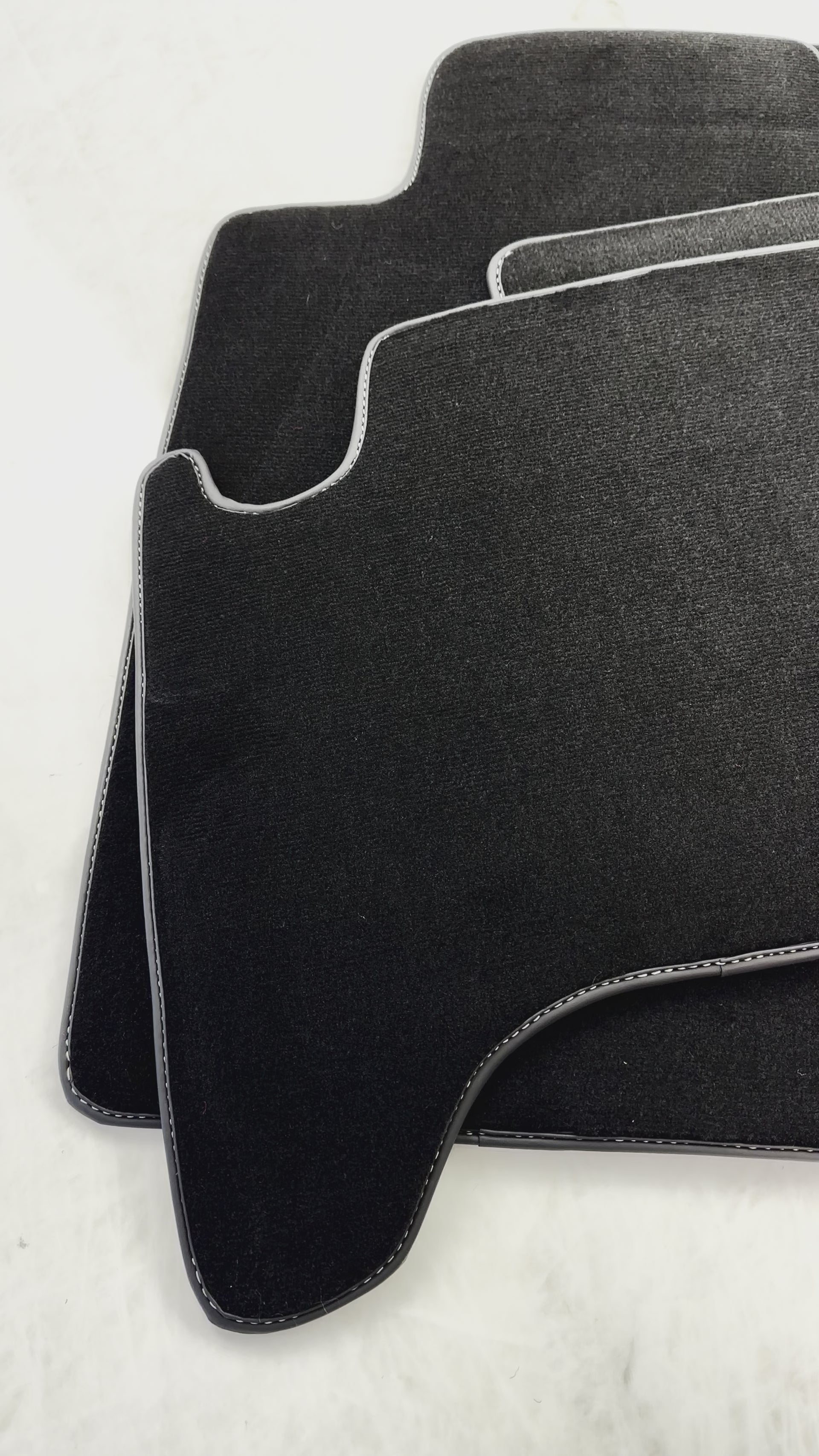 Tappetini Neri per Toyota Land Cruiser 120 (2002-2009) - AutoWin