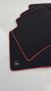 Tapis de voiture noirs pour Toyota Prius (2016-2021)