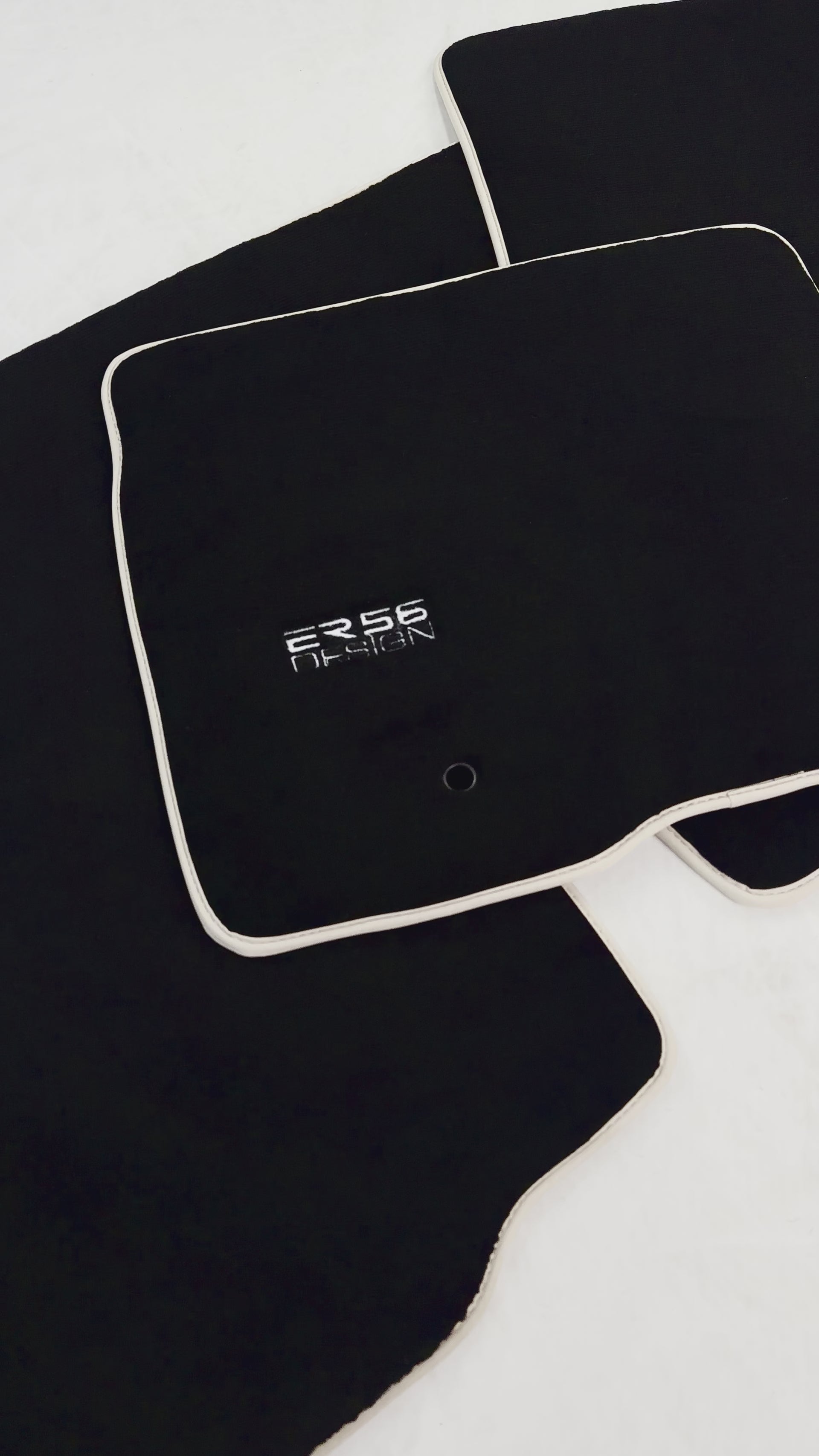 Schwarze Fußmatten für Ford F150 (2009–2014), ER56-Design - ER56 Design