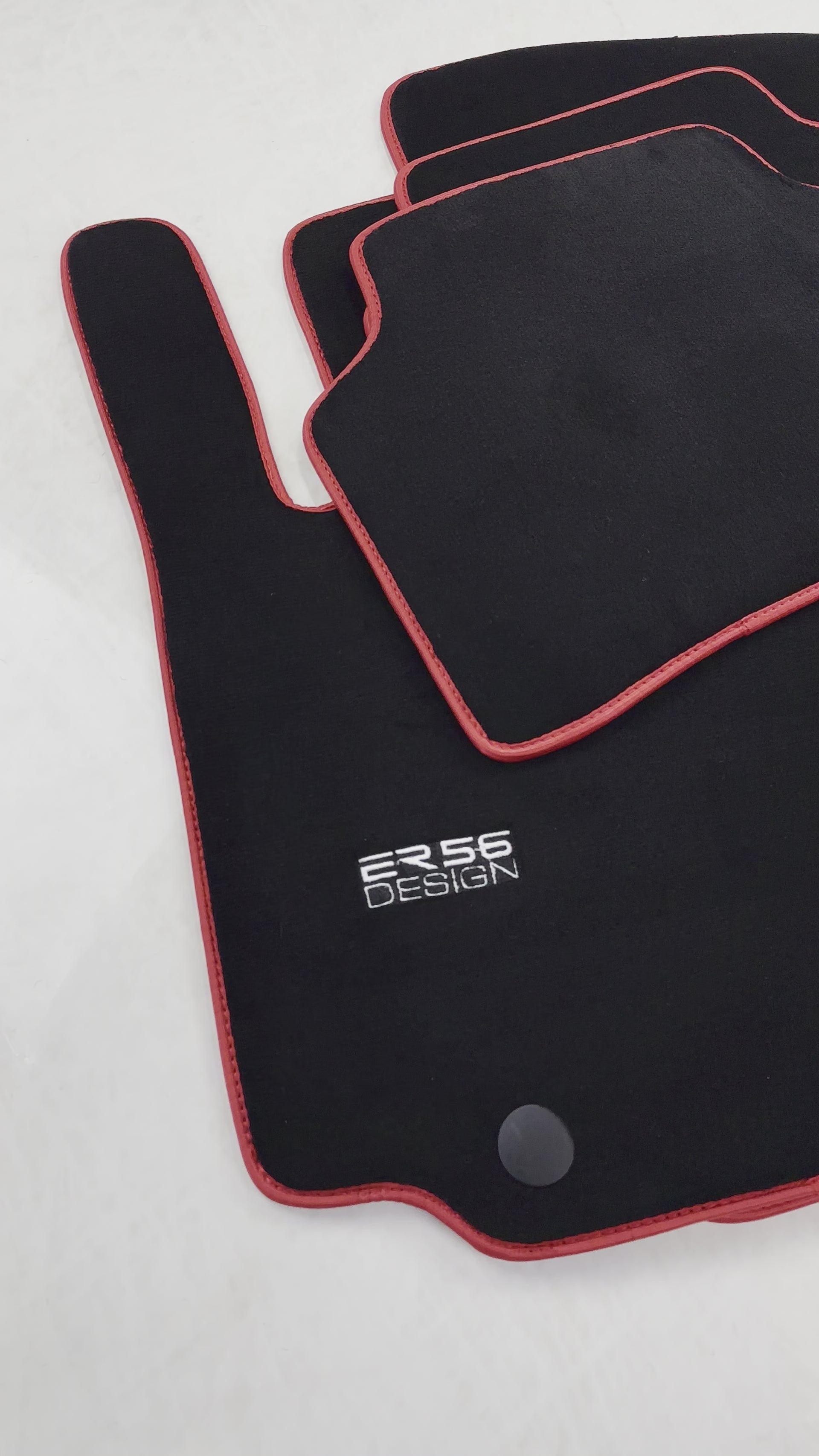 Tapis de voiture noir pour Mercedes-Benz Classe C W206 (2021-2023) Design ER56 - ER56 Design