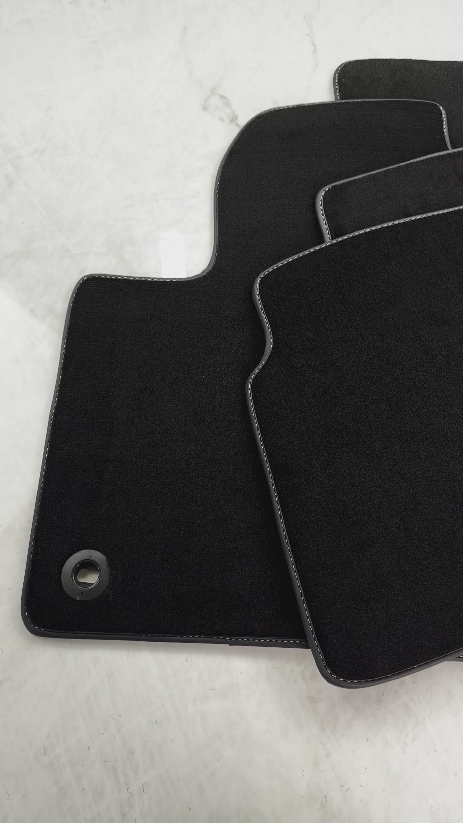 Fußmatten für Toyota Prius (2016-2021) - AutoWin