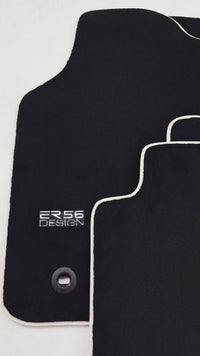 Tapis de voiture noirs pour Toyota Hilux (2005-2015) Design ER56