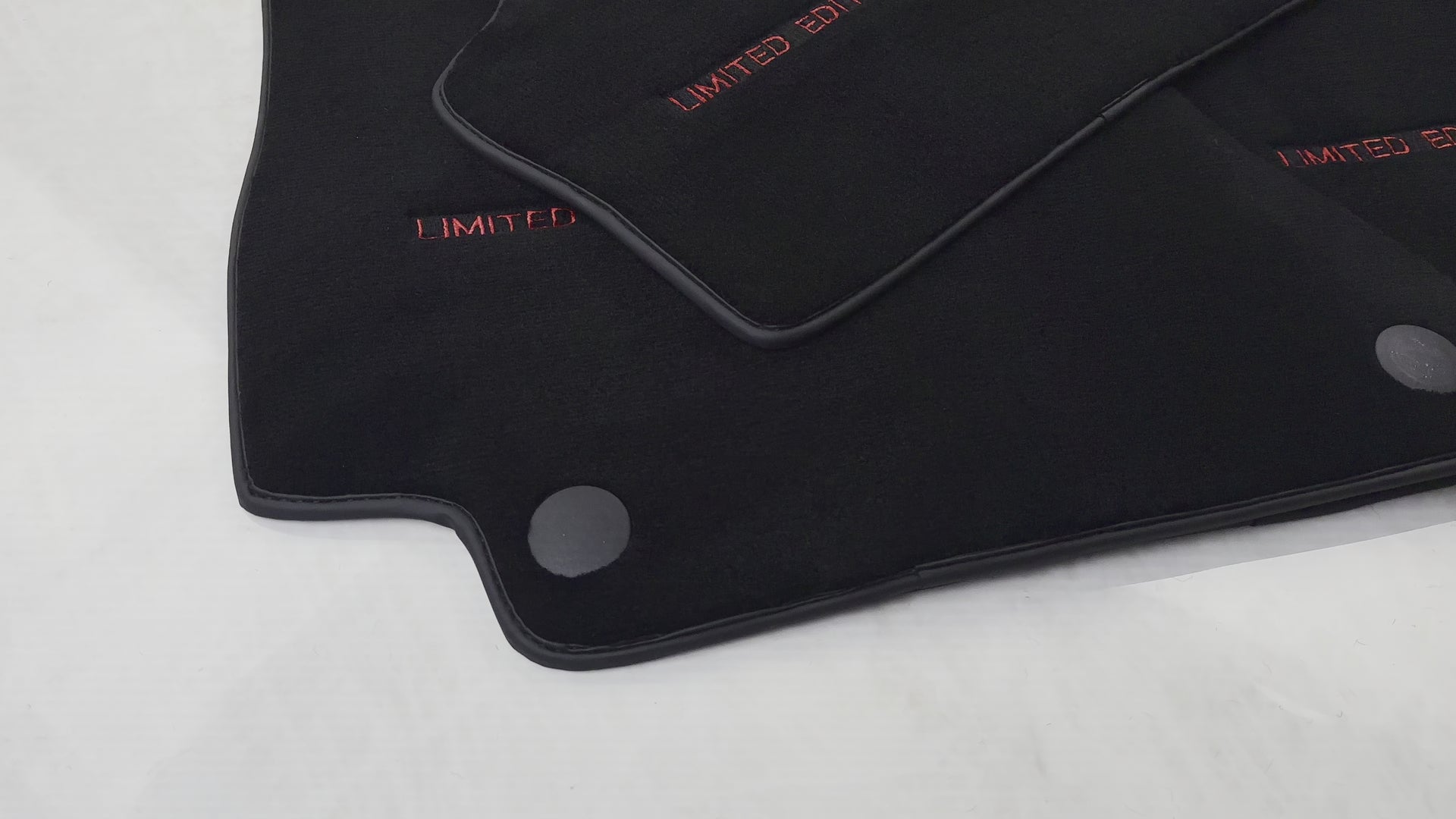 Tapis de voiture noir pour Mercedes Benz E-Class W213 Berline (2016-2020) | Édition limitée - AutoWin