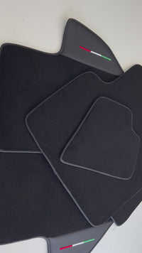 Tappetini per auto per Ferrari Mondial Coupe 1980-1993 Edizione Italiana con Pelle