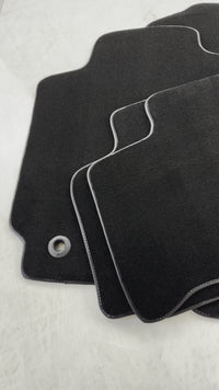 Alfombrillas de coche negras para Toyota RAV4 (2013-2018)