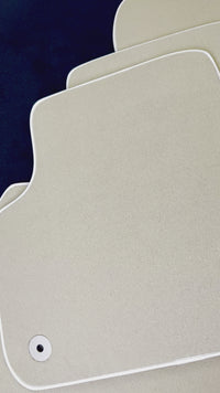 Tapis de voiture beige pour Bentley Bentayga (2015-2023)