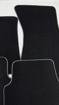 Tapis de voiture noir pour A6 - C8 Sedan (2018-2023)