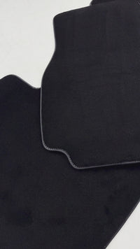 Tapis de voiture noir pour Nissan Patrol (1988-1998)