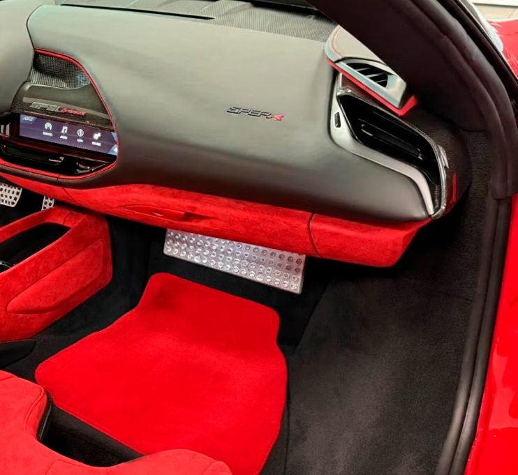 Alfombrillas de piel de oveja rojas para Ferrari Portofino