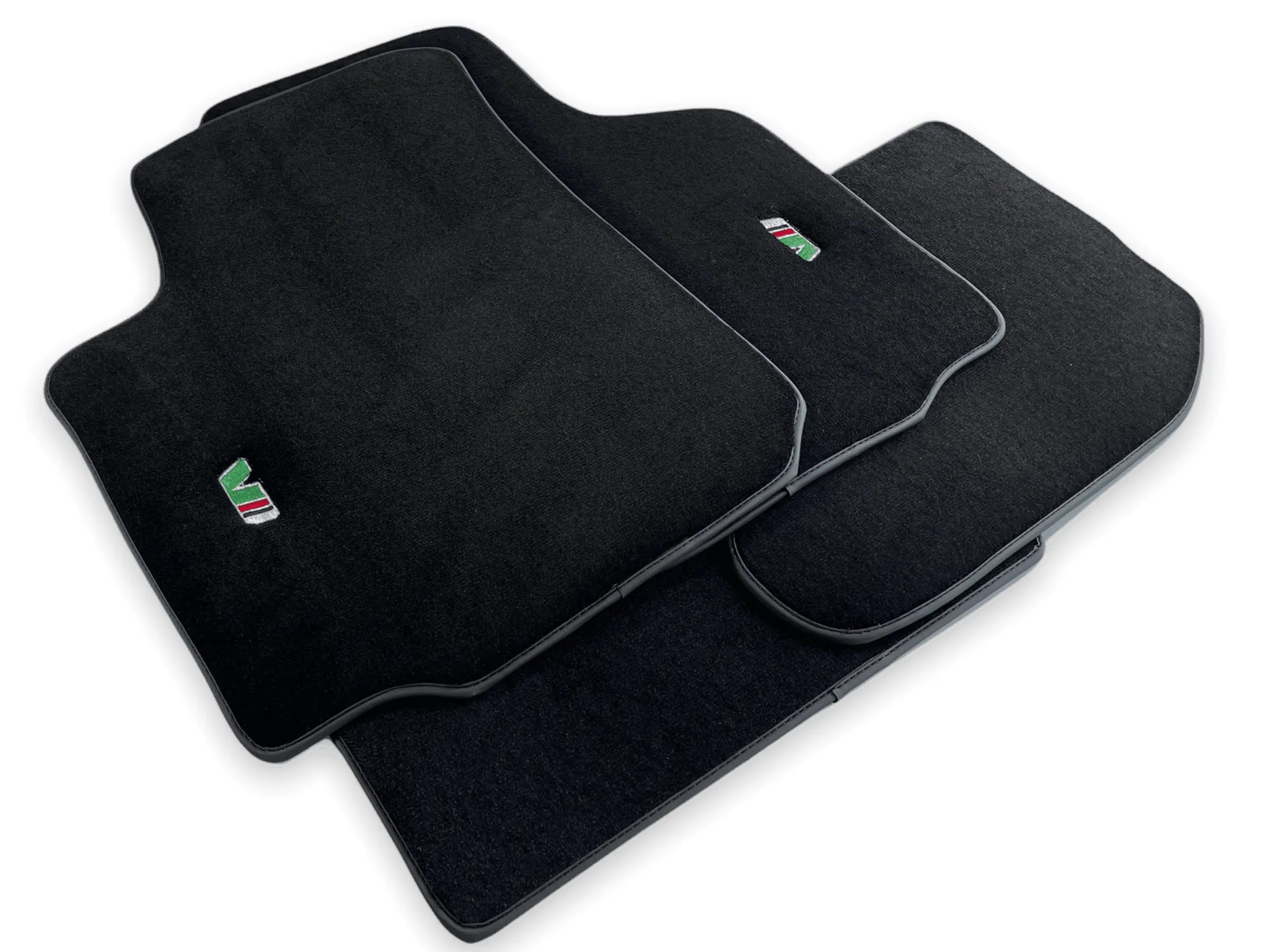 Floor Mats For Skoda Superb I 2001-2008 - AutoWin