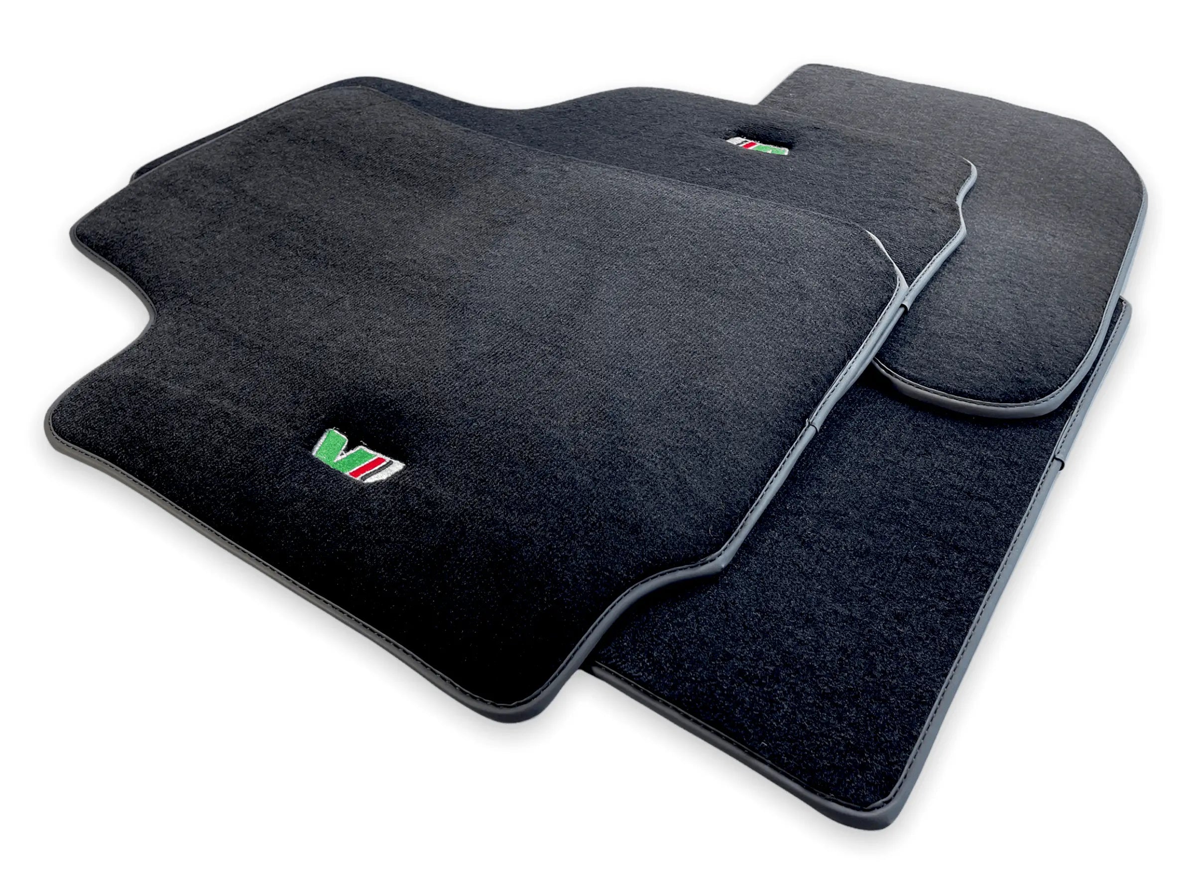 Floor Mats For Skoda Superb I 2001-2008 - AutoWin