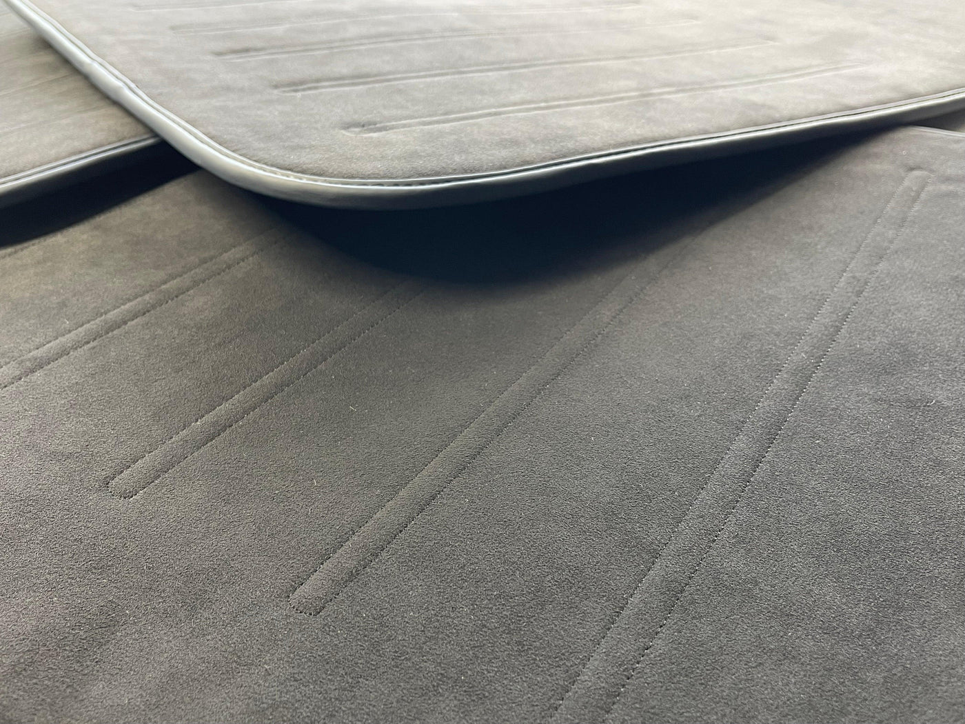 Alcantara Floor Mats For Rolls Royce Shadow 1965-1977 - AutoWin