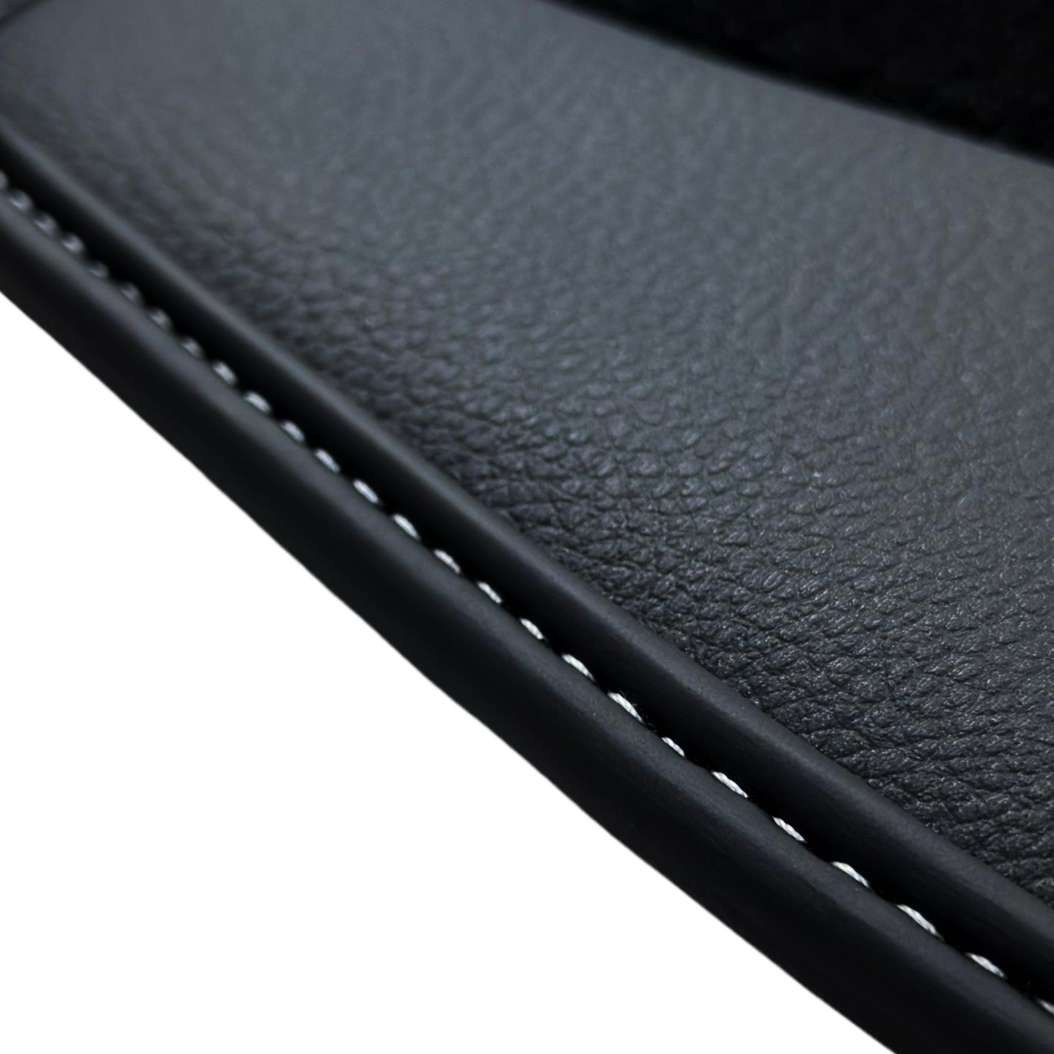 Black Floor Mats for Audi A4 - B6 Avant (2001-2004) | No Steps - AutoWin