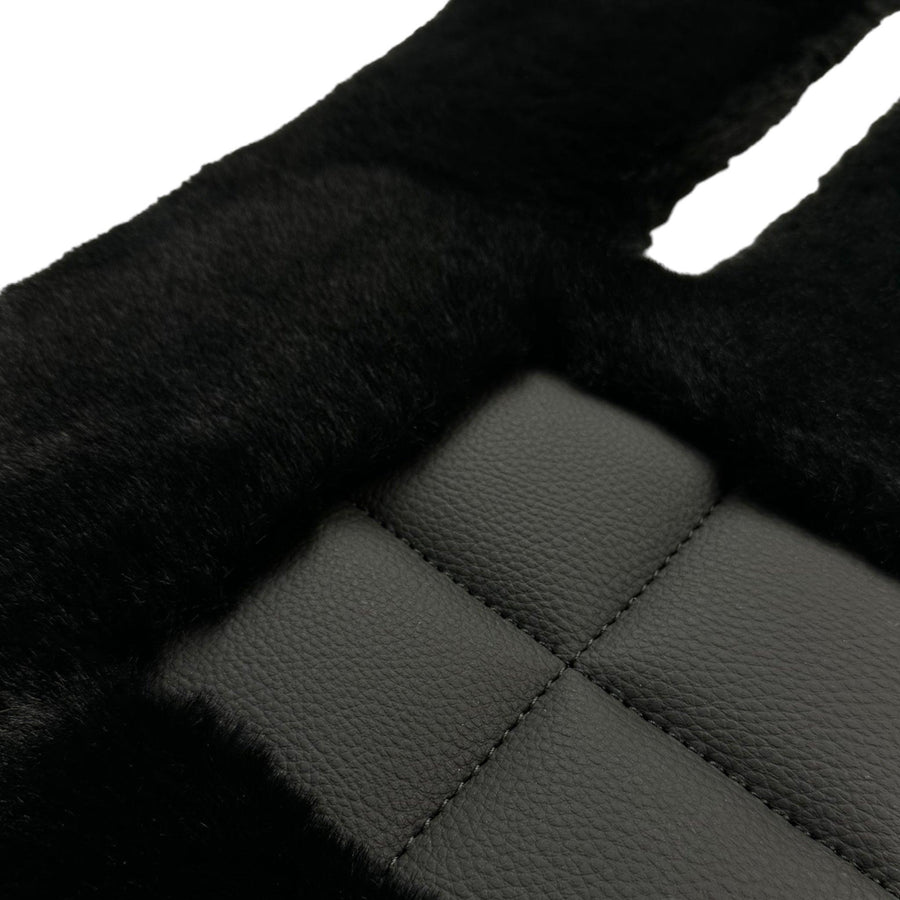 Black Sheepskin Floor Mats For Mercedes Benz EQS-Class X296 (2022-2023) | ER56 Design - AutoWin
