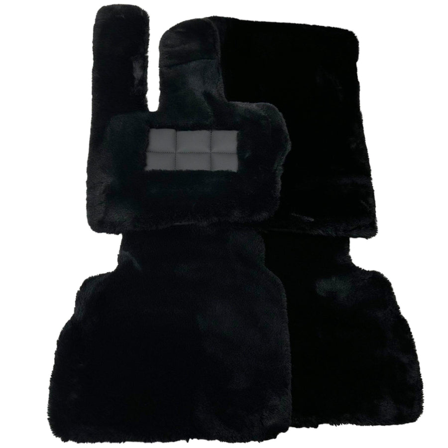 Black Sheepskin Floor Mats For Mercedes Benz EQS-Class X296 (2022-2023) | ER56 Design - AutoWin