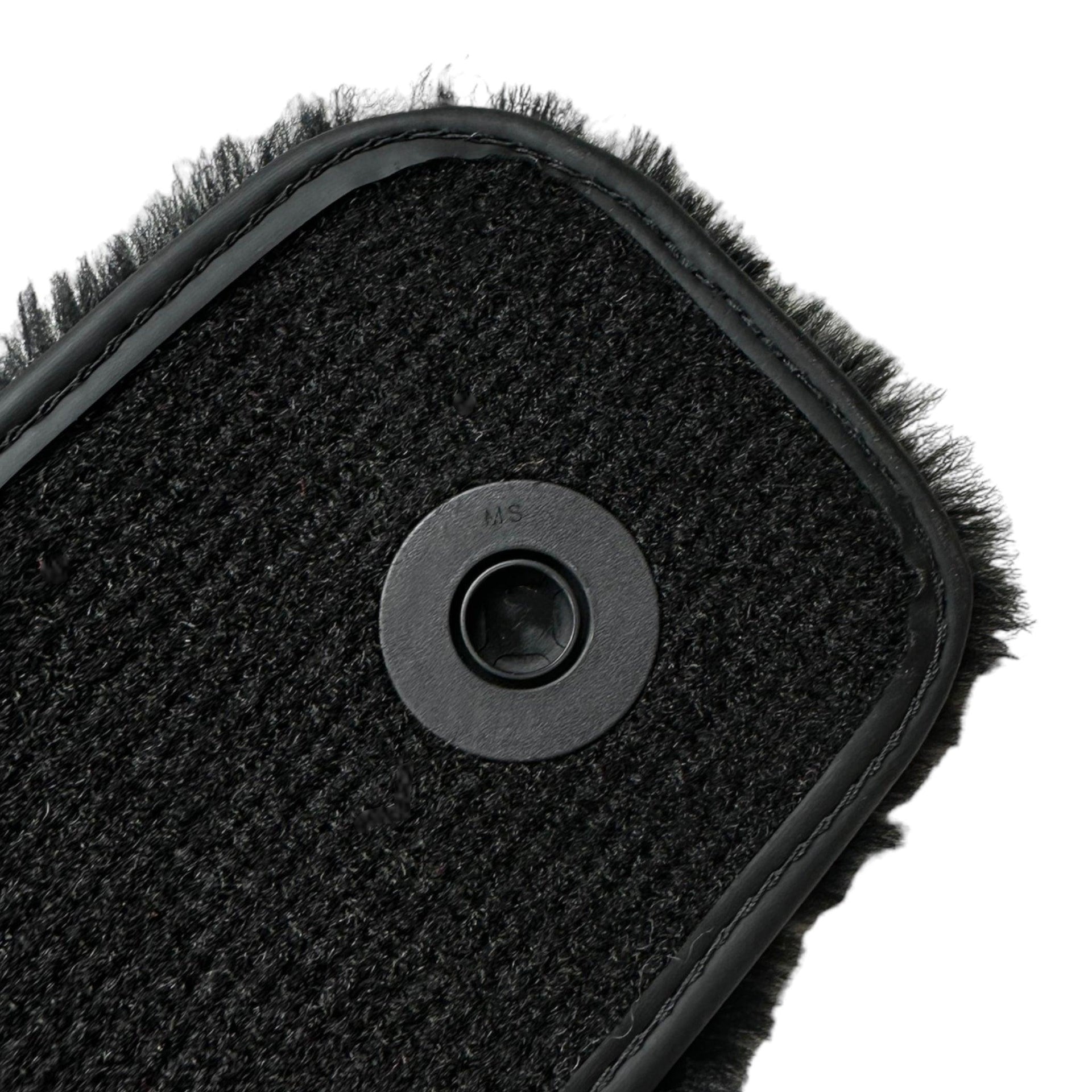 Black Sheepskin Floor Mats For Mercedes Benz R-Class W251 (2005-2013) Short Wheelbase | ER56 Design - AutoWin