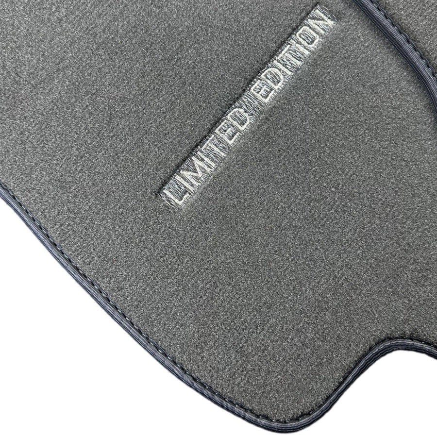 Gray Floor Mats For Mercedes Benz C-Class S203 Estate (2001-2007) | Limited Edition - AutoWin